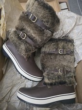 UGG Lilyan snow boots UK5.5