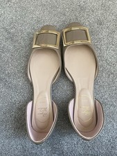 Roger Vivier Style Flat