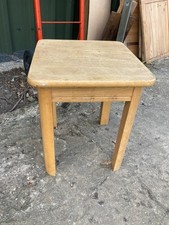 Small Light Brown Wooden Side End Table Detachable Legs 33 x 30 cm x 37 cm high