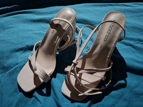 Boohoo strappy heels size - boohoo,