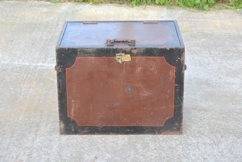 Vintage safe old - safe,