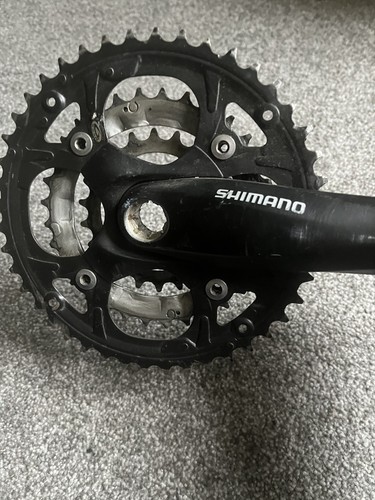 Shimano chainset and bottom - and,