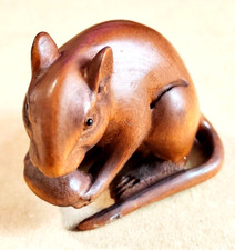 M8261 - 2" Hand Carved Boxwood