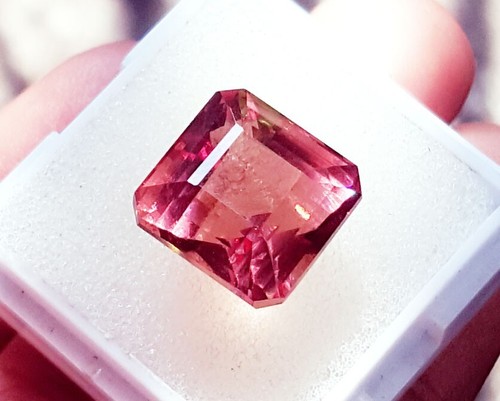 Color changing zultanite 40 - color,