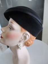 VINTAGE 1950s HAT