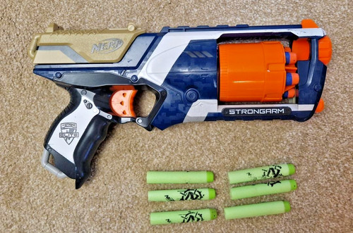 Nerf strike elite strongarm - elite,