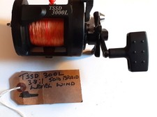 TSSD 300L LEVEL WIND BOAT REEL LOADED WITH 50LB BRAID