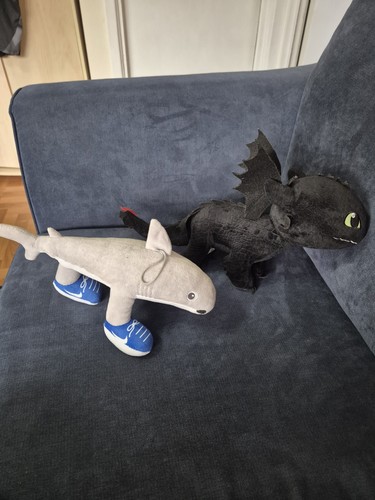 Tralalero trallala toothless - trallala,