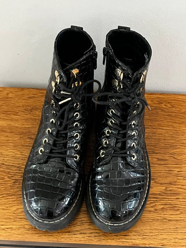 Black shiny boots doc martin - black,