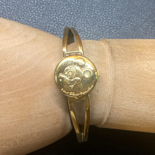 Rare and hard find seiko - and,