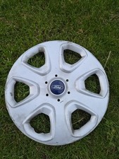 genuine ford KA wheel trim hub