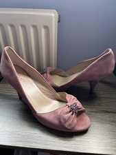 Jones Bootmakers High Heel