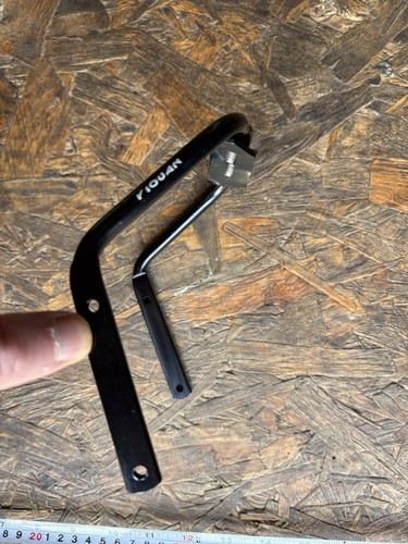 Saddle seat mounted additional - mounted,