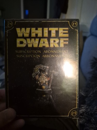 White dwarf subscription rare - white,
