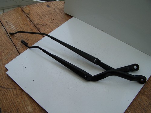 Nissan almera pair front - pair,