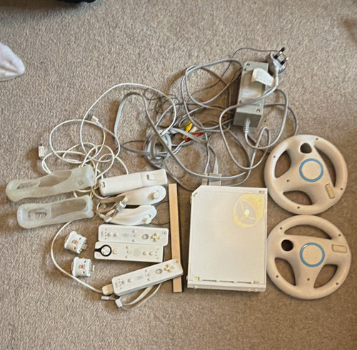 Nintendo wii console mario - nintendo,