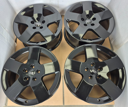 Genuine gloss black - gloss, audi