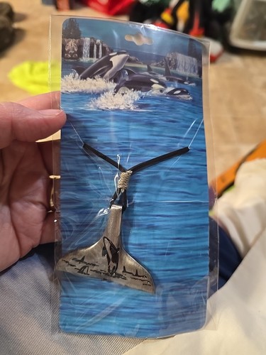 Seaworld whale tail necklace - seaworld,