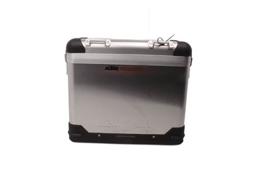 Lockable aluminum side cases