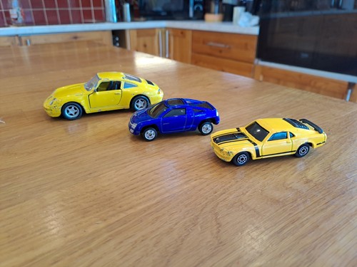 Maisto diecast cars - maisto,