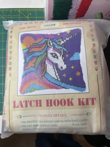 Unicorn latch hook cushion - ,