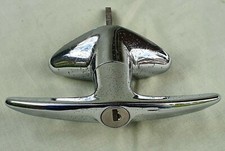 Vintage W.B 1/7526 Classic Car Chrome Tee Handle Boot Lock (for parts no key)