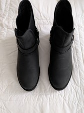 Womens Black Leather UGG  Wedge Ankle Boots Fur Lined Size UK 5 New