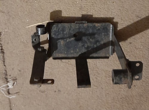 Triumph trident battery tray - triumph,