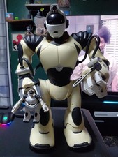 robosapien v2 For Parts Only