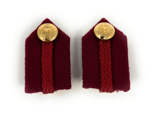 Gorget collar staff - staff,