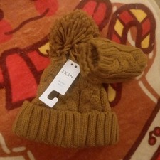 BNWT BOY'S WINTER CABLE KNIT