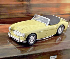 Corgi Classic Model 96240 Austin Healey Soft Top