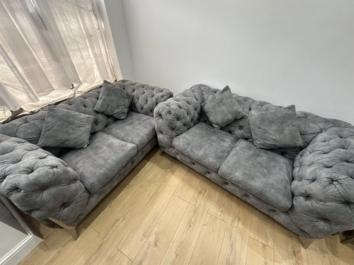 Grey chesterfield seater - 2x,