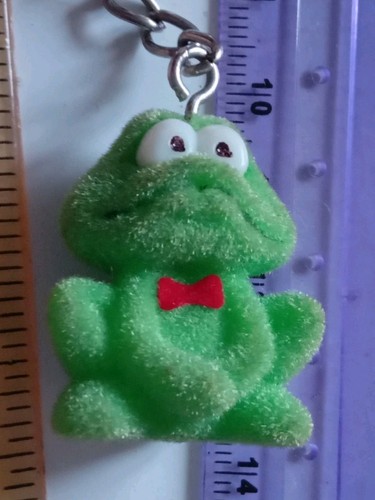 Vintage retro keyring - retro, key