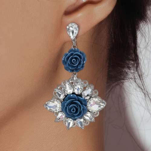 Large blue flowers diamante - blue,