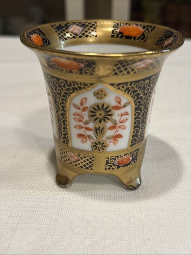 Royal crown derby bone - crown,
