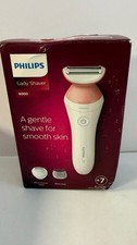 Philips HP6341/00 Lady Shaver│Battery Operated│Ergonomic Grip│For Wet & Dry Use