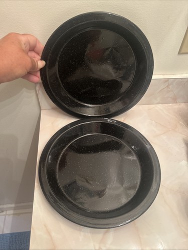 Enamelware tin pie plate - (2),