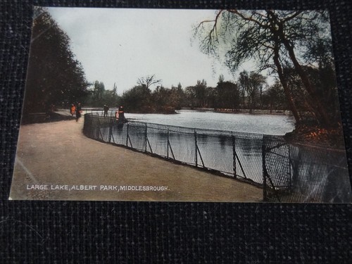 Large lake albert park - large,