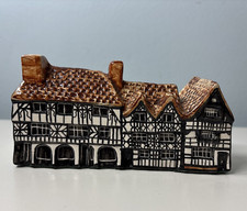 Tey Pottery Harvard House