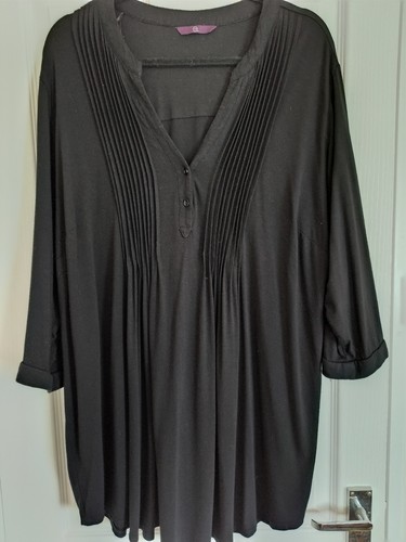 Tunic top ladies size - -, 22/24