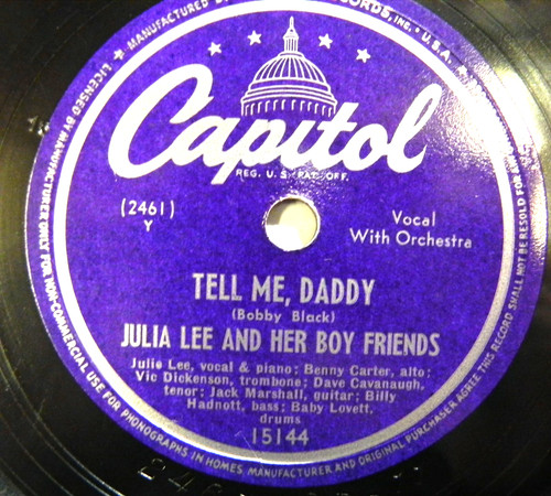 Julia lee her boy friends - boy,