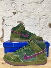 Nike SB Dunk High 'Skunk 420'