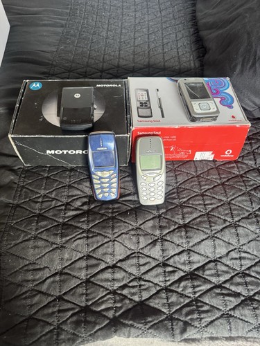 Old mobile phones job lot - phones,