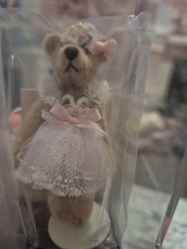 World miniature bears - of,