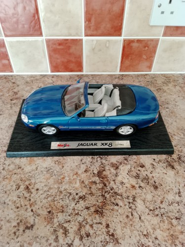 Jaguar xk8 maisto - maisto, diecast