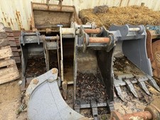 A Range Of 8 Tonne & 13 Tonne