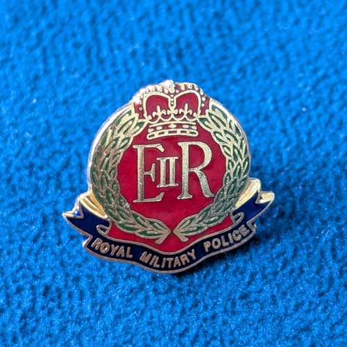 Queen elizabeth royal - queen,
