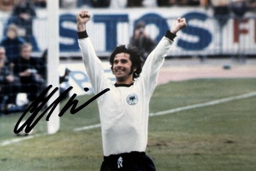 Genuine gerd muller signed 6x4 - muller,