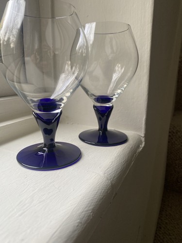 Pair clear drinks - clear,